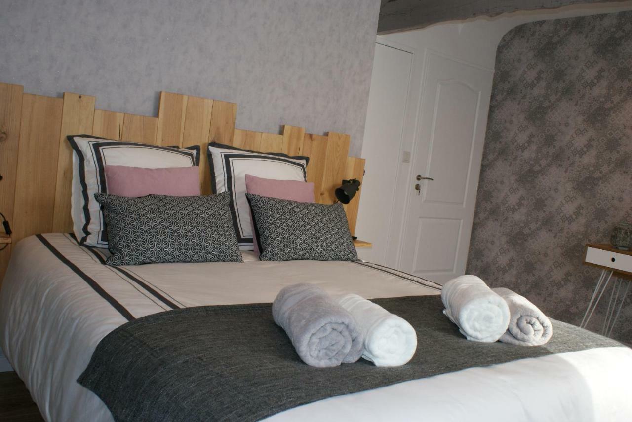 Aux Agapanthes Bed & Breakfast Pluherlin ภายนอก รูปภาพ